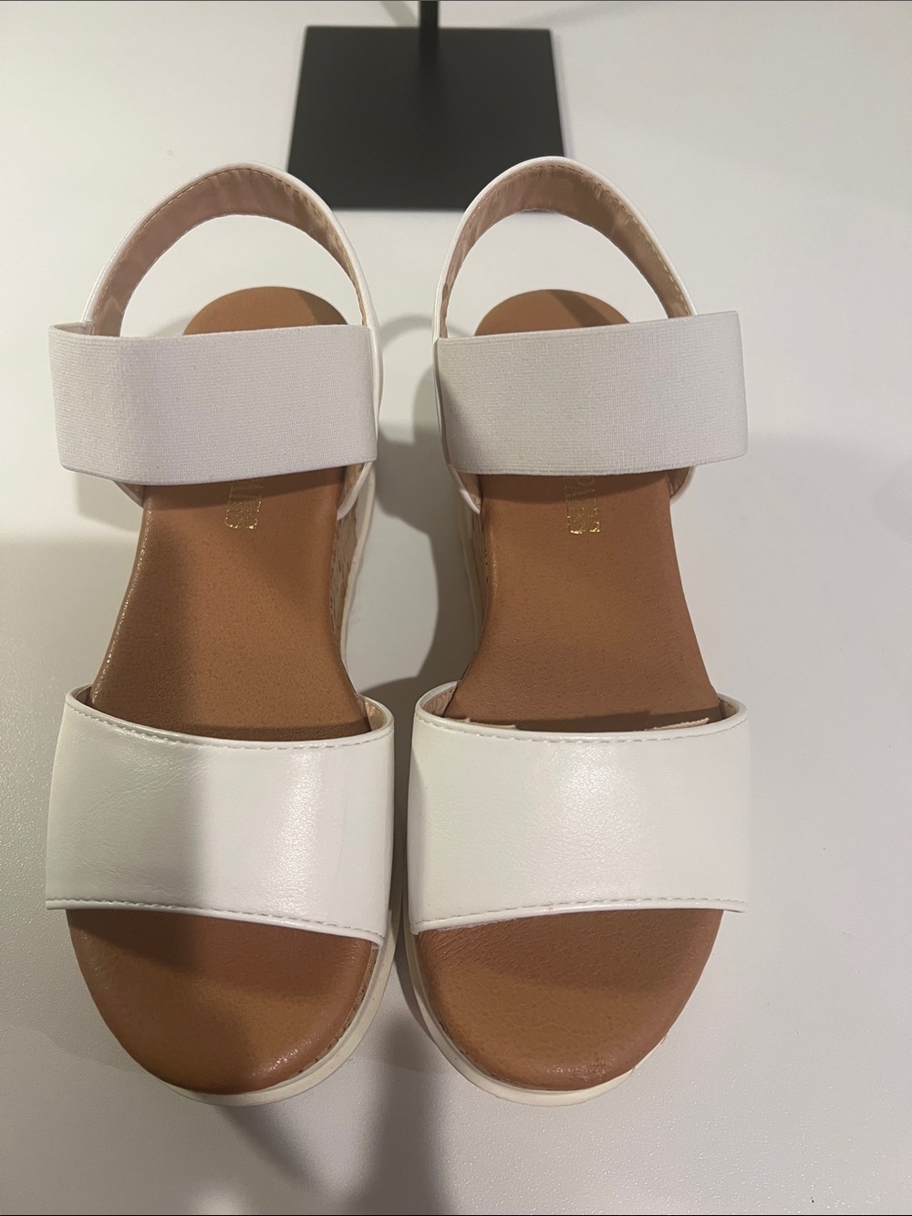 Dream Pairs White Cork Platform Sandals - Picture 3 of 7